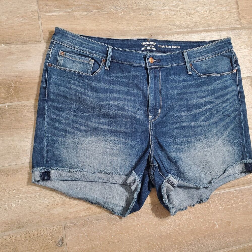 SIGNATURE LEVI JEANS HIGH-RISE SHORTS BLUE STRETCH POLY/COTTON SIZE 22W